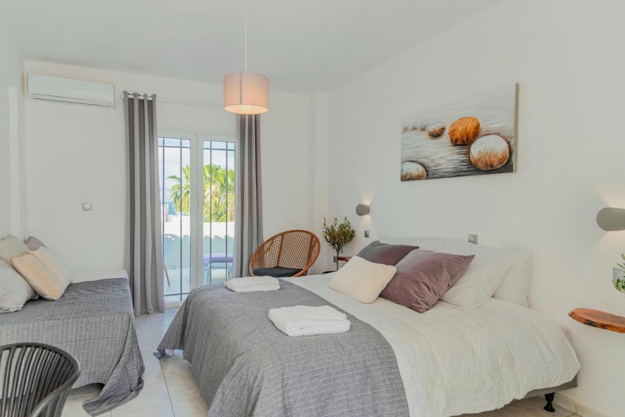 Olive Grove Beachfront Apartments & Seaview Suites Kávos Eksteriør billede